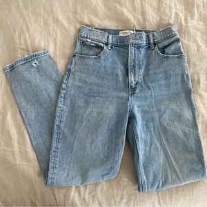 Abercrombie & Fitch Straight High Rise Jeans